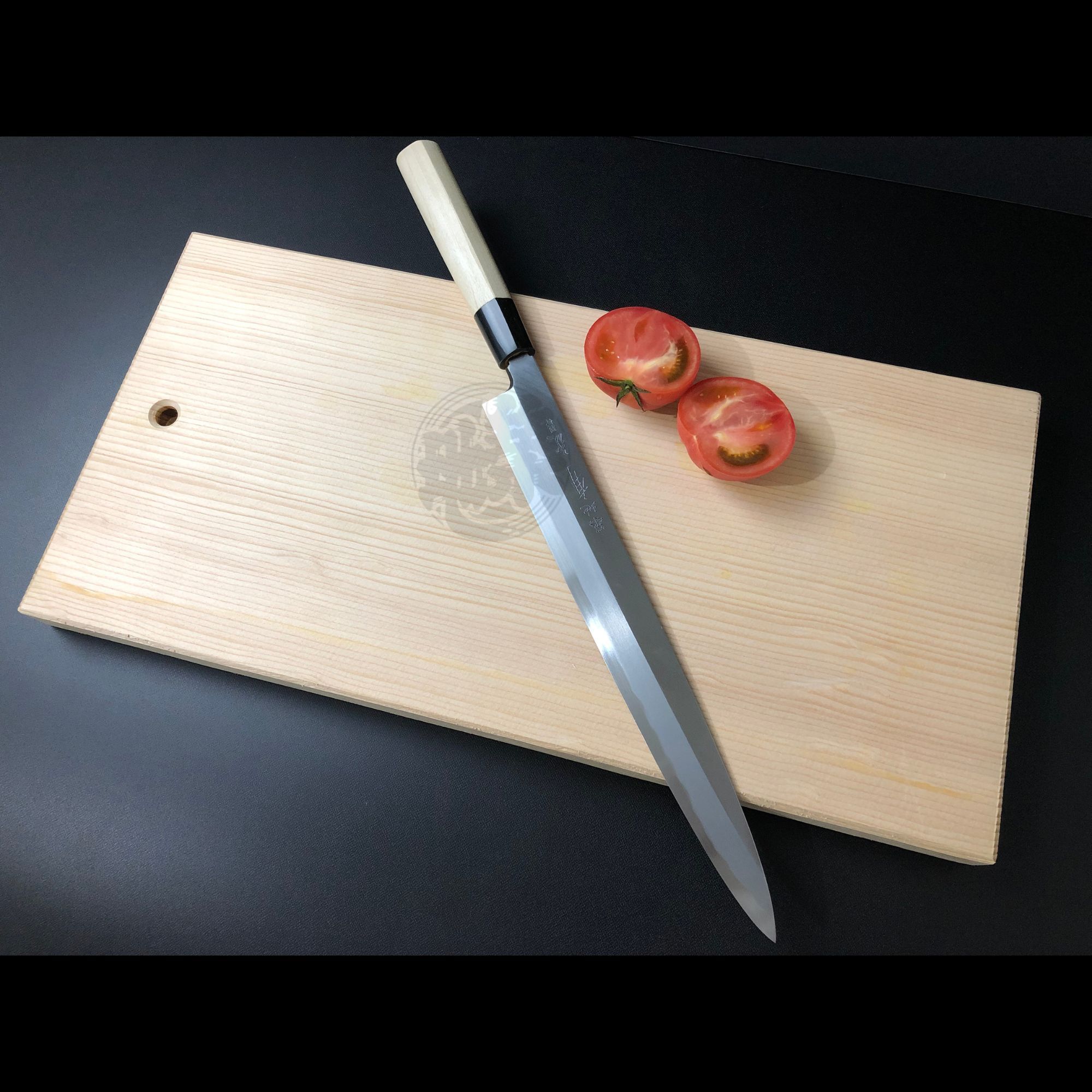 Authentic Tsukiji Aritsugu "Betsuuchi" Blue Steel #2 Yanagiba 300mm (11.8"). A premium professional-grade sashimi slicer for elite sushi chefs, hand-forged using katana techniques.